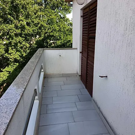 Katarina Apartment Vantacici