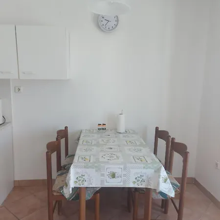 Apartamento Katarina Vantacici